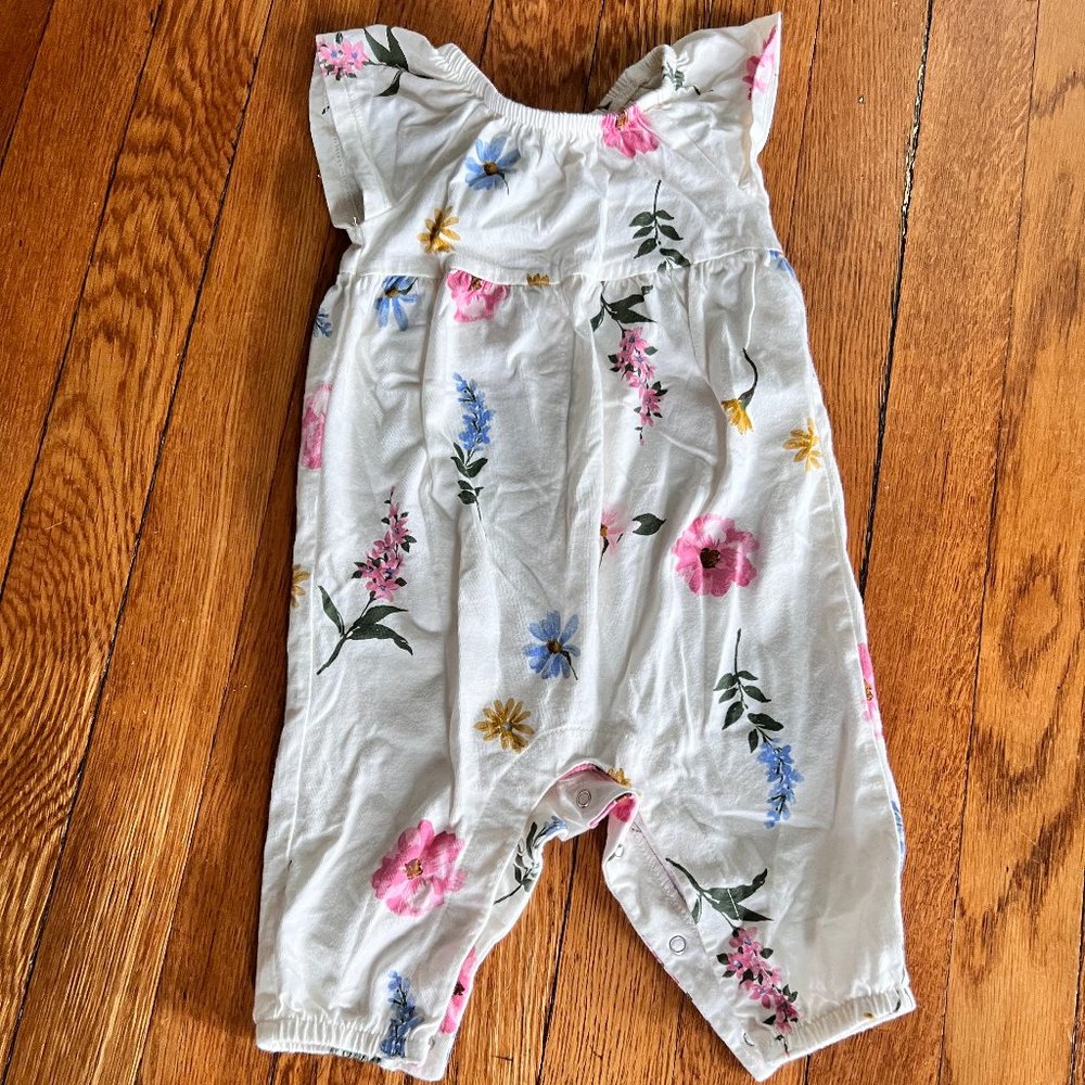 Old Navy floral romper - 3-6 months, NWOT